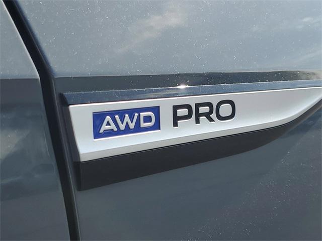 new 2025 Volkswagen ID.4 car, priced at $45,049