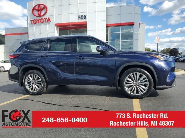 used 2021 Toyota Highlander car, priced at $37,890