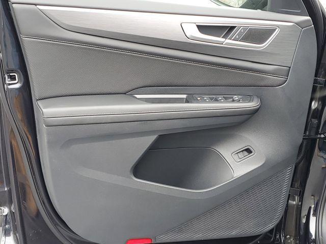 new 2026 Volkswagen Atlas Cross Sport car, priced at $48,868