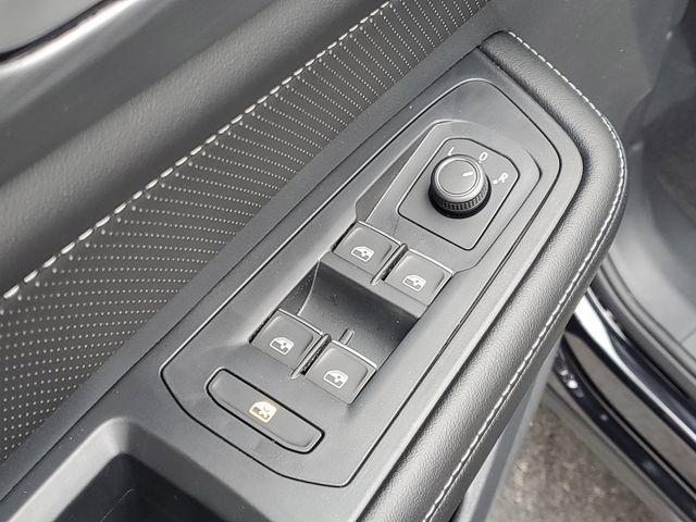 new 2026 Volkswagen Atlas Cross Sport car, priced at $48,868