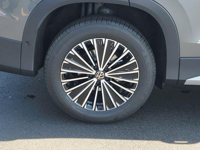new 2025 Volkswagen Tiguan car, priced at $30,765