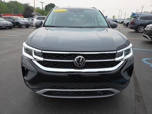 used 2022 Volkswagen Taos car