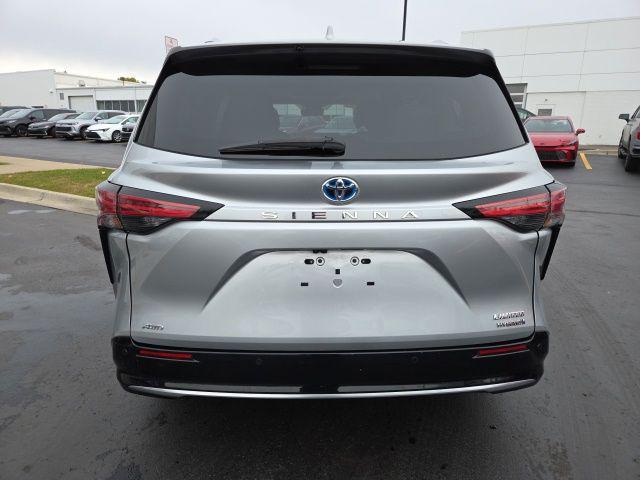 used 2021 Toyota Sienna car, priced at $38,421