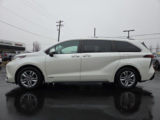 used 2021 Toyota Sienna car, priced at $38,004