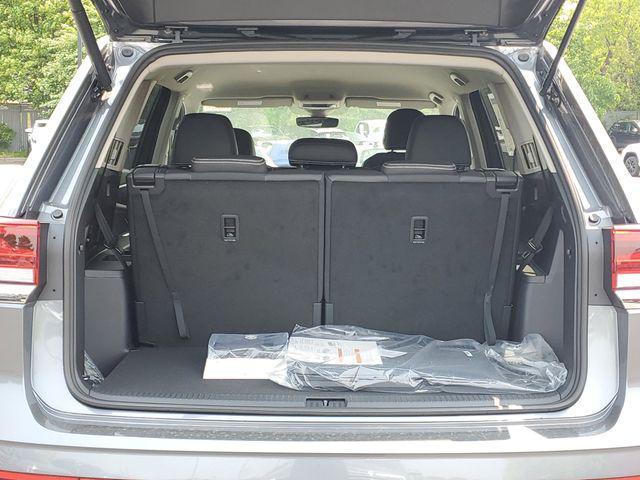 new 2025 Volkswagen Atlas car, priced at $41,038