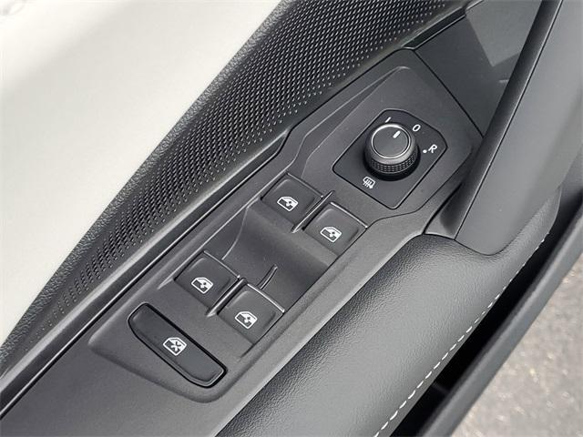 new 2025 Volkswagen Tiguan car, priced at $36,370