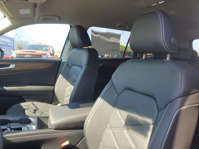 new 2026 Volkswagen Atlas car, priced at $43,395