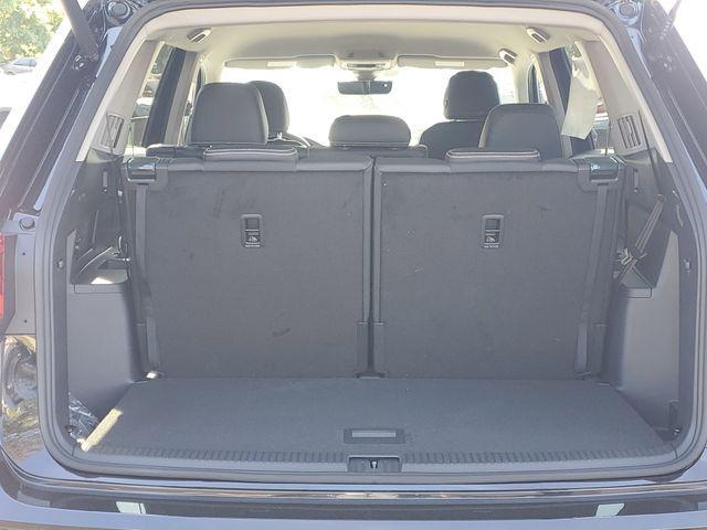 new 2026 Volkswagen Atlas car, priced at $43,395