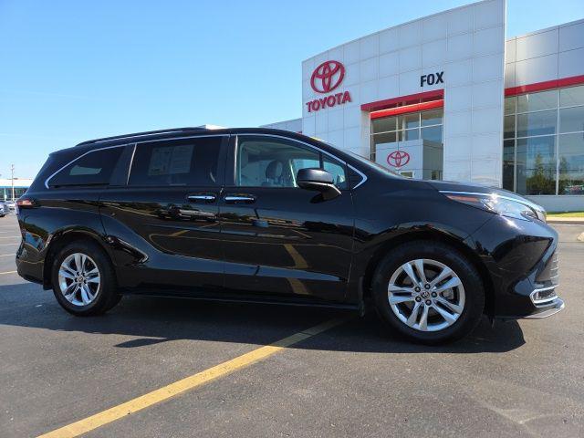 used 2022 Toyota Sienna car, priced at $40,015