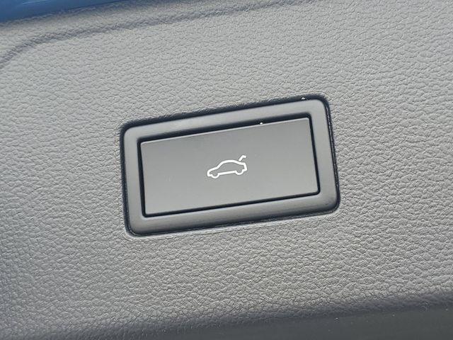 new 2026 Volkswagen Atlas car, priced at $49,779