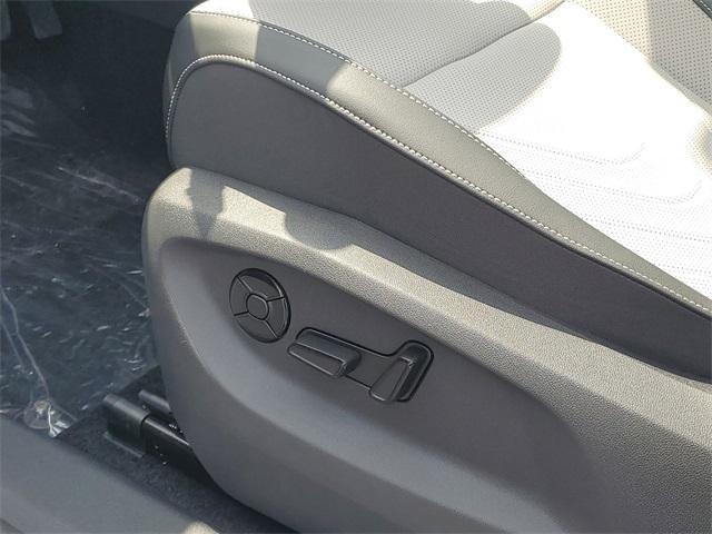 new 2025 Volkswagen Tiguan car, priced at $35,920