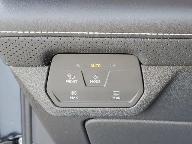 new 2025 Volkswagen Atlas car, priced at $55,312