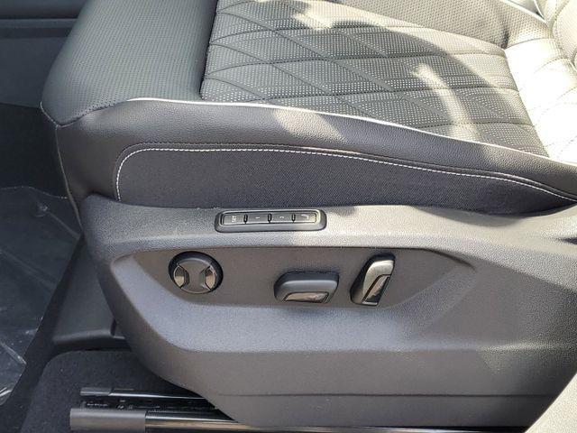 new 2025 Volkswagen Atlas car, priced at $55,312