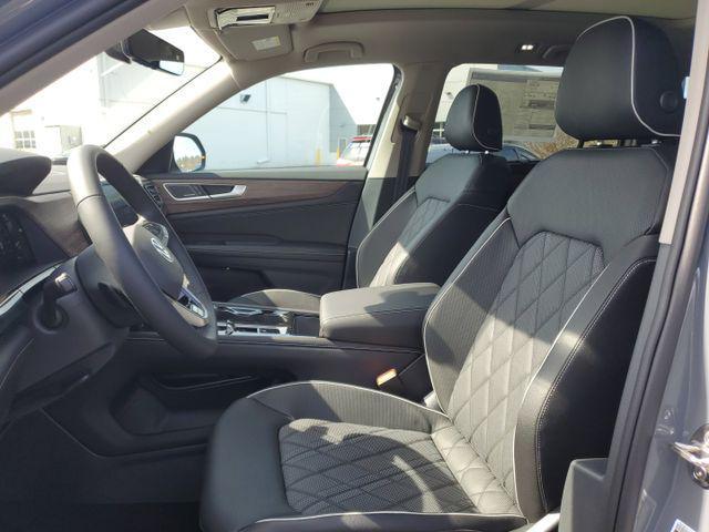 new 2025 Volkswagen Atlas car, priced at $55,312