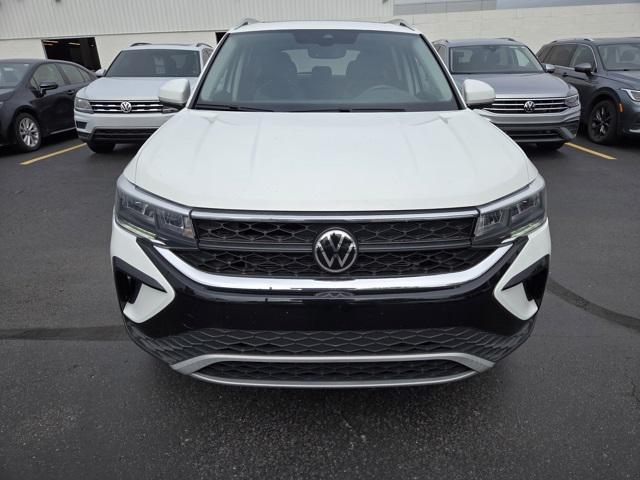 used 2022 Volkswagen Taos car