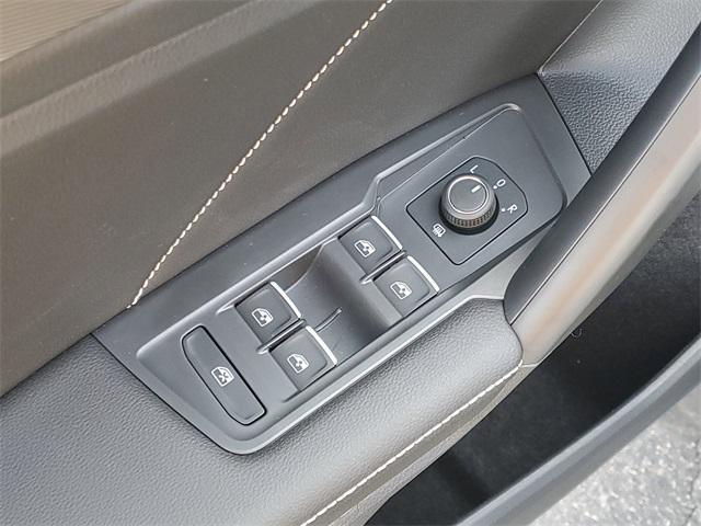 new 2024 Volkswagen Tiguan car, priced at $36,192