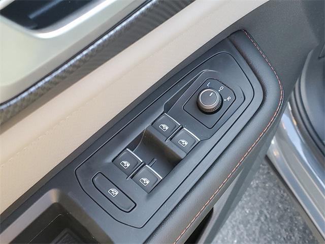 new 2025 Volkswagen Atlas car, priced at $48,705