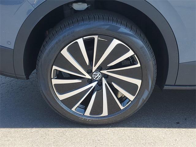 new 2025 Volkswagen ID.4 car, priced at $44,904