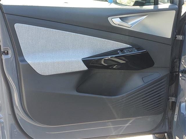 new 2025 Volkswagen ID.4 car, priced at $44,904