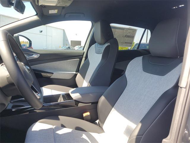 new 2025 Volkswagen ID.4 car, priced at $44,904