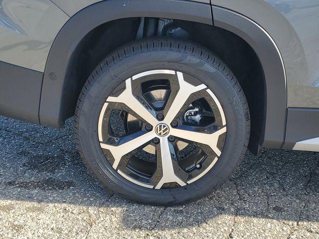 new 2025 Volkswagen Tiguan car