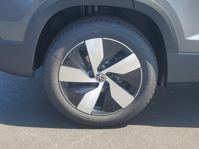 new 2025 Volkswagen Taos car, priced at $28,592
