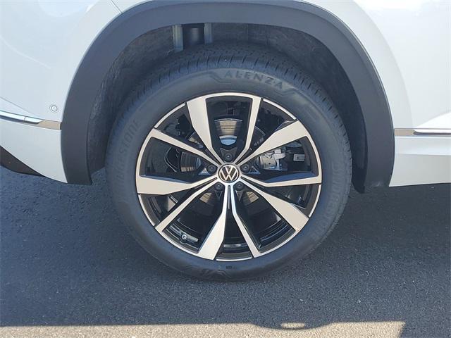 new 2025 Volkswagen Atlas Cross Sport car, priced at $54,101