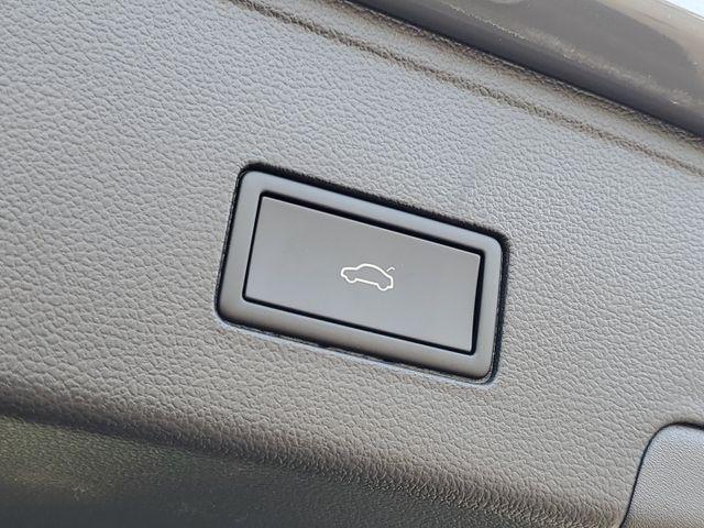 new 2024 Volkswagen Atlas Cross Sport car, priced at $51,821