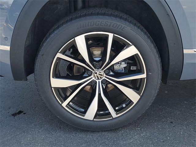 new 2024 Volkswagen Atlas Cross Sport car, priced at $51,821