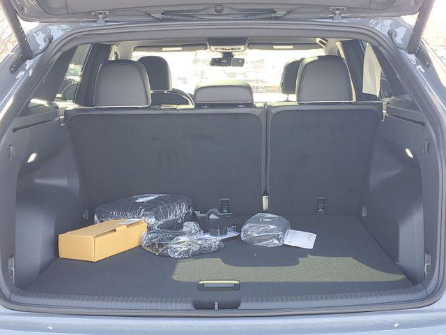 new 2024 Volkswagen Atlas Cross Sport car, priced at $51,821