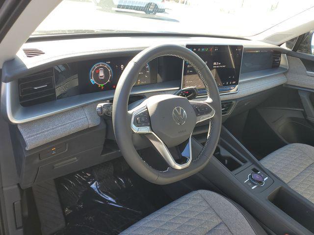 new 2025 Volkswagen Tiguan car, priced at $32,275