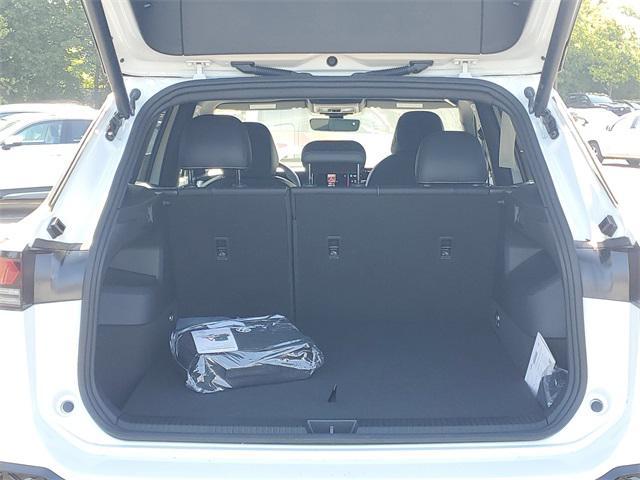 new 2025 Volkswagen Tiguan car, priced at $38,895