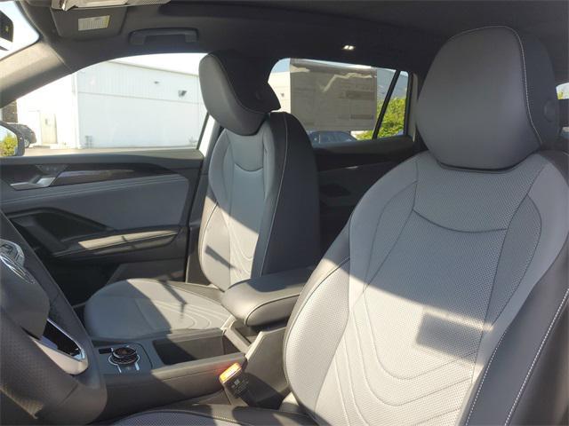 new 2025 Volkswagen Tiguan car, priced at $38,895