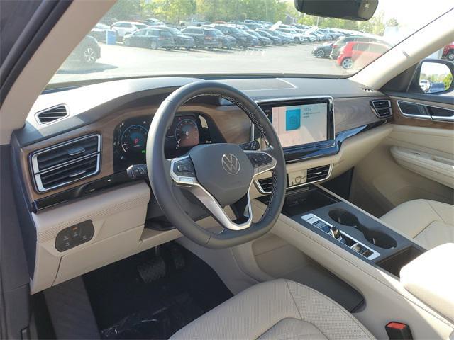 new 2025 Volkswagen Atlas car, priced at $39,631