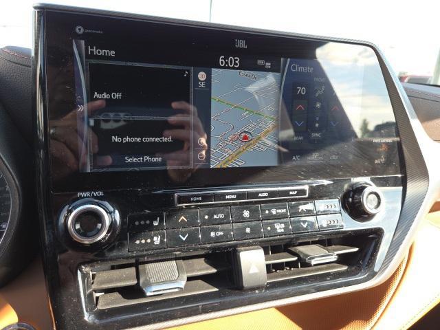 used 2022 Toyota Highlander car, priced at $42,537