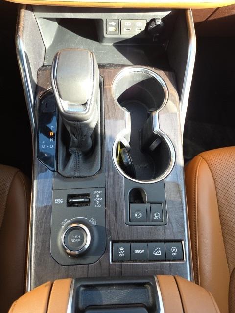 used 2022 Toyota Highlander car, priced at $42,537