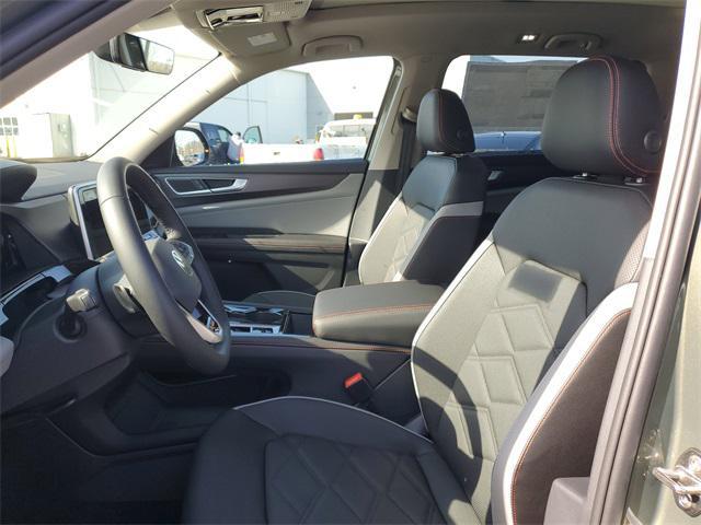 new 2025 Volkswagen Atlas car, priced at $48,124