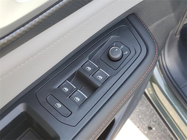 new 2025 Volkswagen Atlas car, priced at $48,124