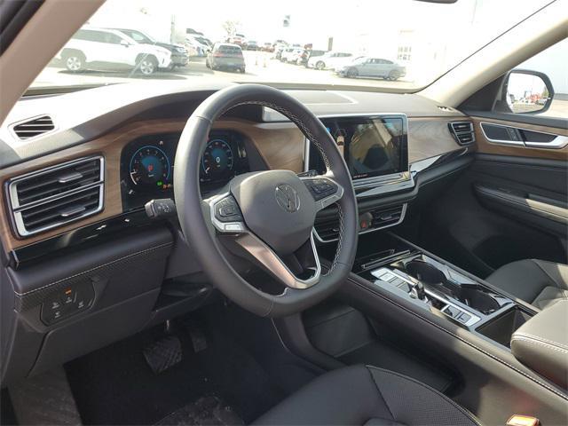 new 2025 Volkswagen Atlas car, priced at $46,156