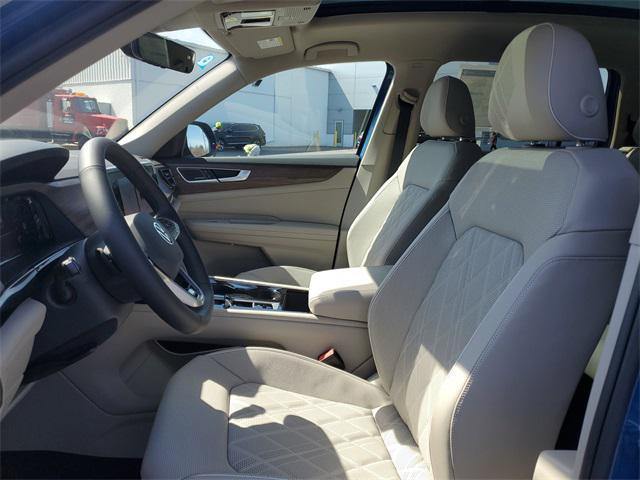 new 2025 Volkswagen Atlas car, priced at $53,860