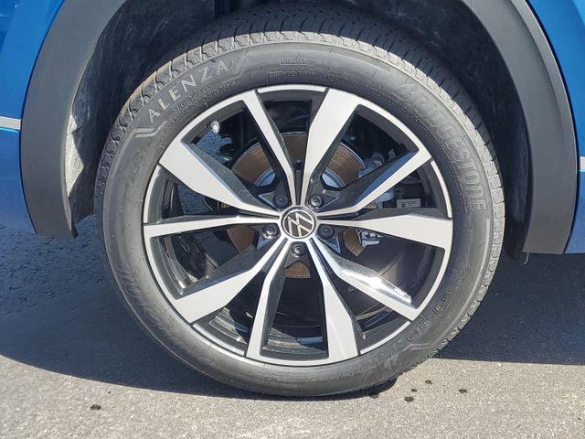 new 2025 Volkswagen Atlas car, priced at $53,860