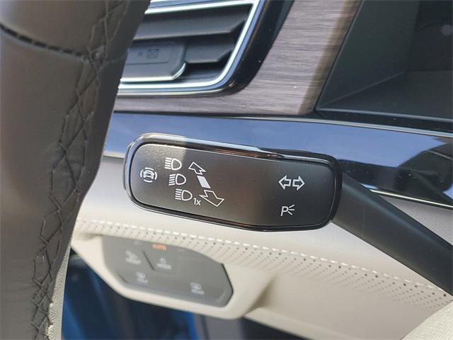 new 2025 Volkswagen Atlas car, priced at $53,860