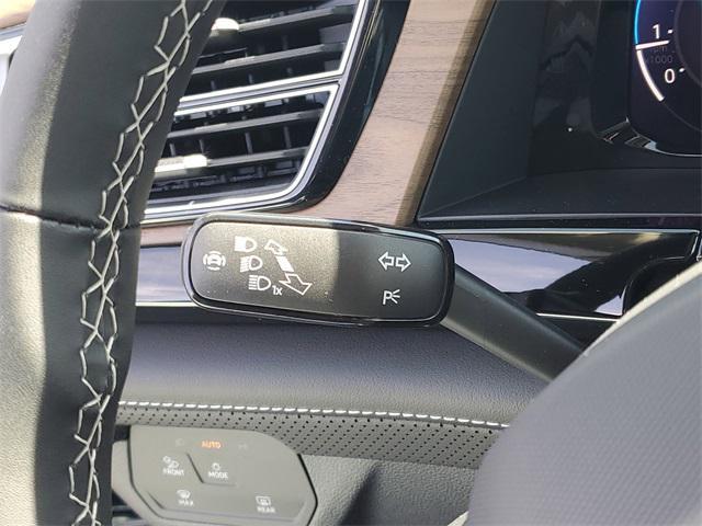 new 2025 Volkswagen Atlas car, priced at $45,618
