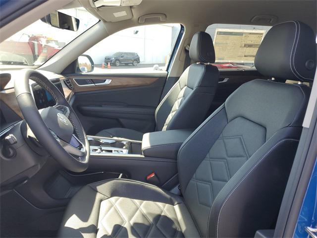 new 2025 Volkswagen Atlas car, priced at $45,618
