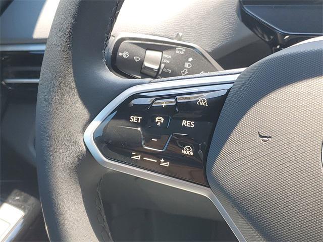 new 2025 Volkswagen ID.4 car, priced at $49,841