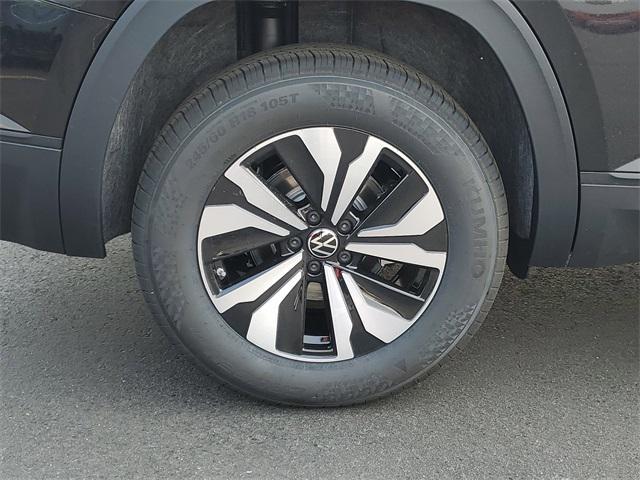 new 2025 Volkswagen Atlas car, priced at $41,038