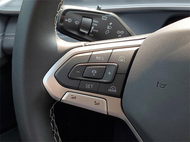 new 2025 Volkswagen Tiguan car, priced at $38,291