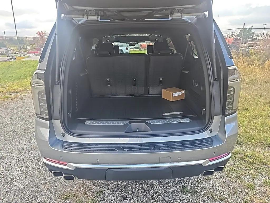 new 2026 Chevrolet Suburban car, priced at $92,675