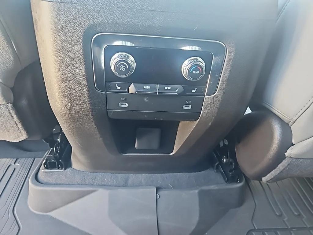 used 2024 GMC Yukon car, priced at $63,900