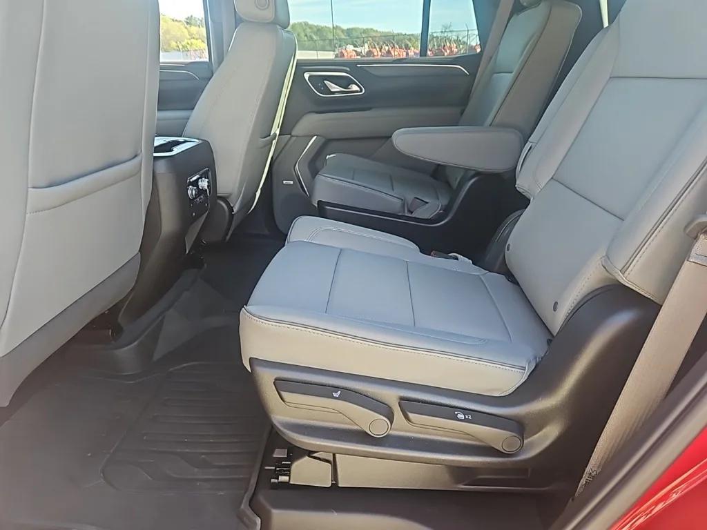 used 2024 GMC Yukon car, priced at $63,900
